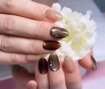 Cenbless　成増フェイシャル＆ネイルサロン　お気に入りカラーを秋仕様に♪カーキブラウン×ダークブラウンの大人マグネットネイル