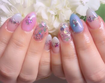 Cenbless　成増フェイシャル＆ネイルサロン　久しぶりのカラフルネイル♪オーロラ煌めく秋のキラキラデザイン