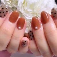 成増徒歩3分のフェイシャルエステ・ネイルサロン ビューティスタジオCenbless（センブレス）　テラコッタブラウン×ドット柄♪大人可愛い秋ネイル